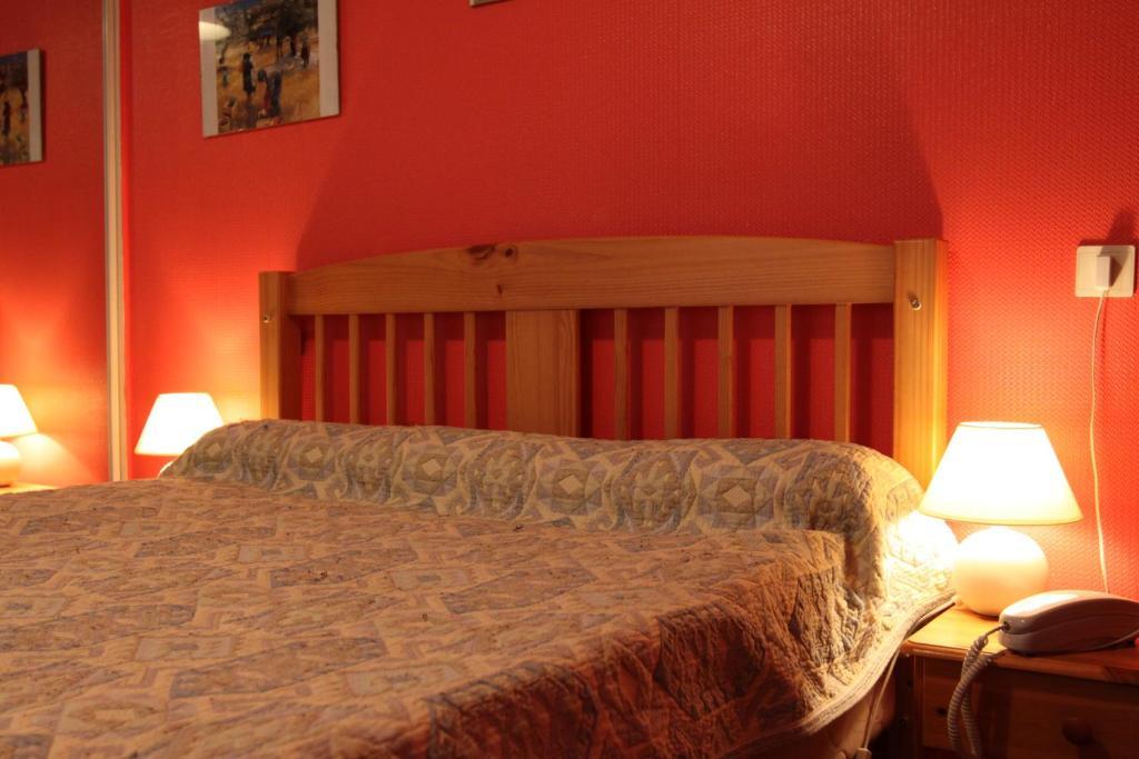 Logis Hotel Et Restaurant La Tour Brette Ποντορσόν Εξωτερικό φωτογραφία