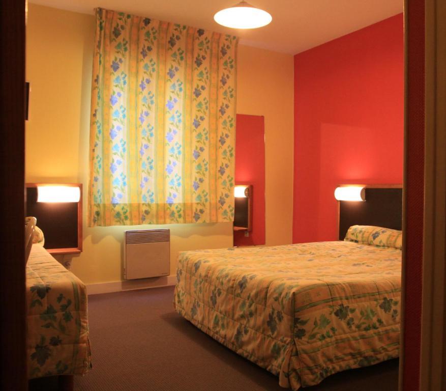 Logis Hotel Et Restaurant La Tour Brette Ποντορσόν Εξωτερικό φωτογραφία