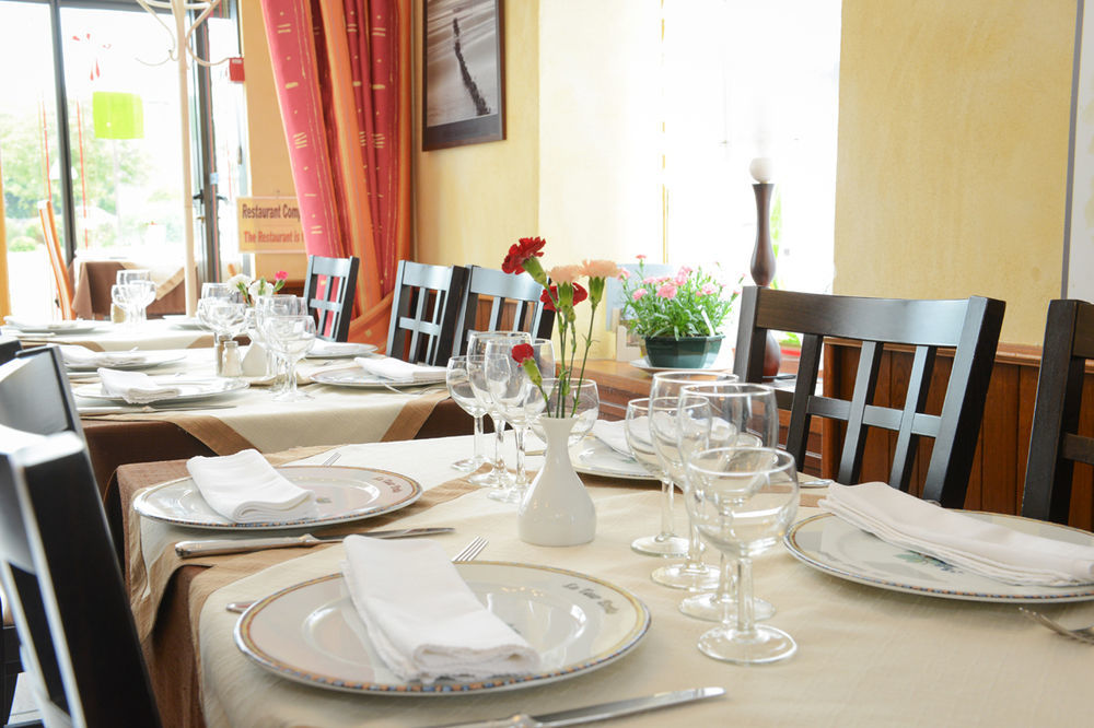 Logis Hotel Et Restaurant La Tour Brette Ποντορσόν Εξωτερικό φωτογραφία